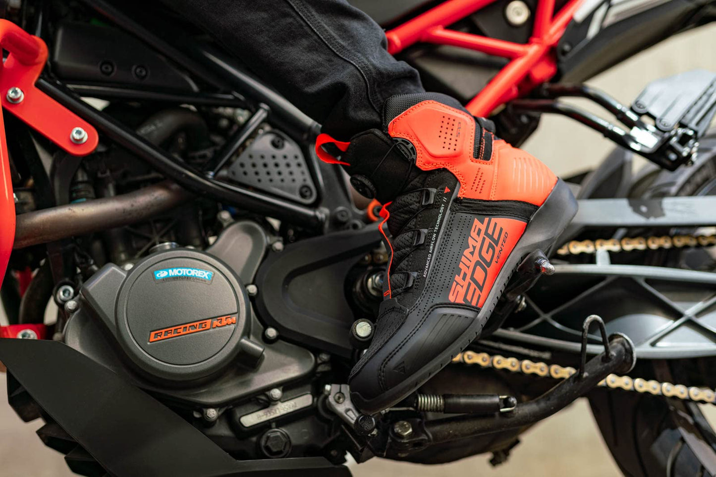SHIMA Edge Vented, Motorcycle Shoes for Men - Breathable, Reinforced Street Riding Shoes with ATOP Closure System, Ankle Support, Anti-Slip Sole, Gear Pad (Red, 12,5)